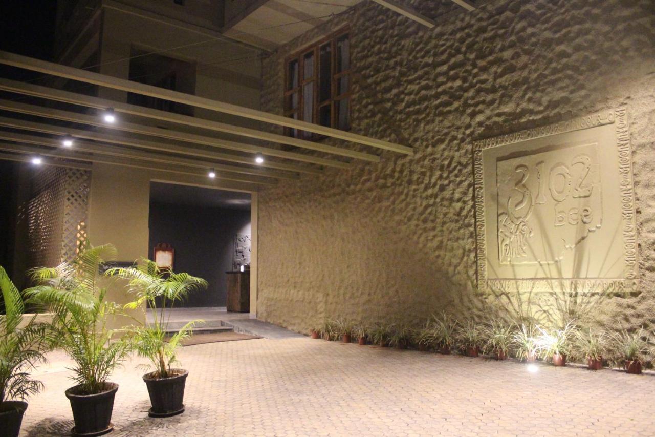 3102Bce - A Vedic Resort Vagator Bagian luar foto